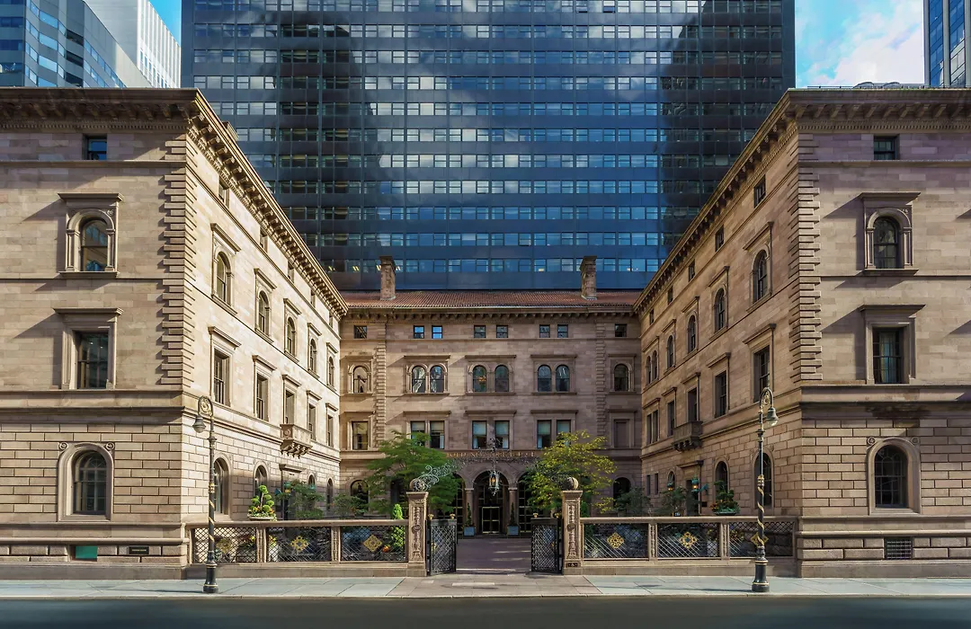 Lotte New York Palace-1